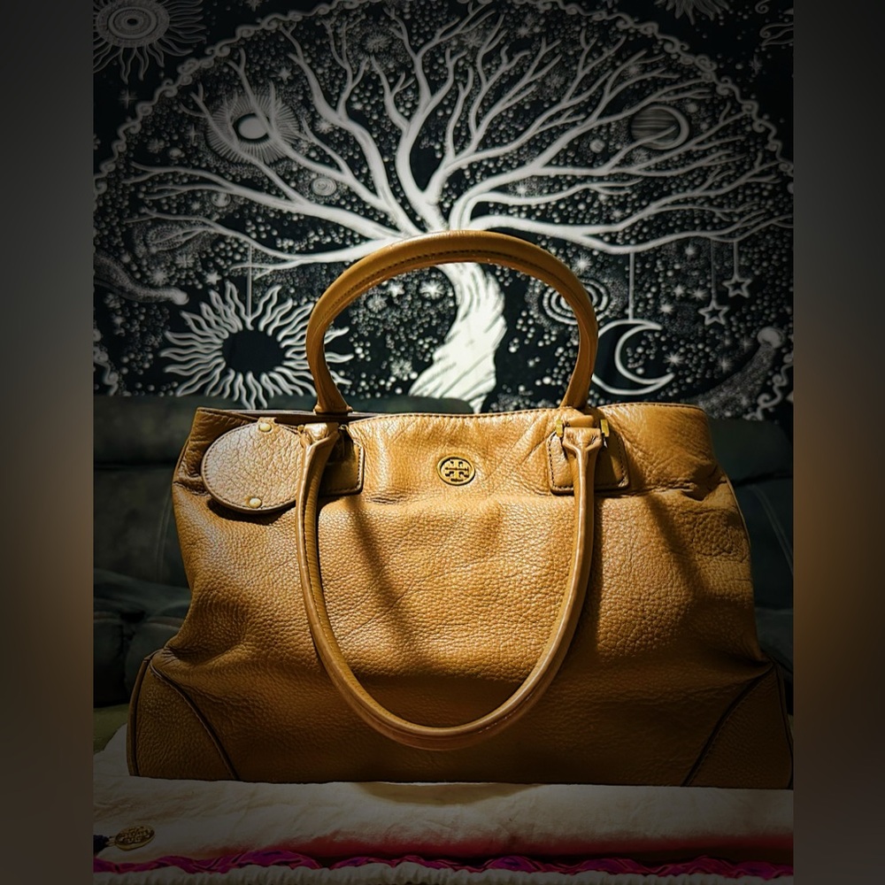 Vintage Y2K Tory Burch Tan soft Leather Tote handbag shoulder bag with scarf - Picture 16 of 17